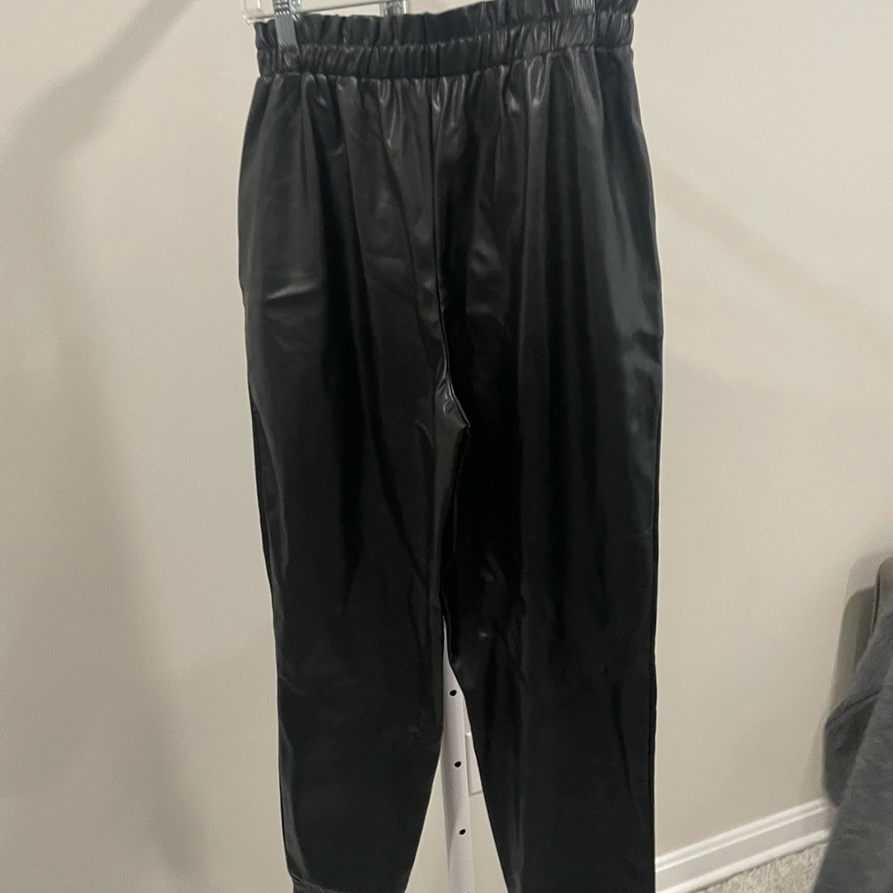 Faux Leather Joggers Women - Picture 3 of 5